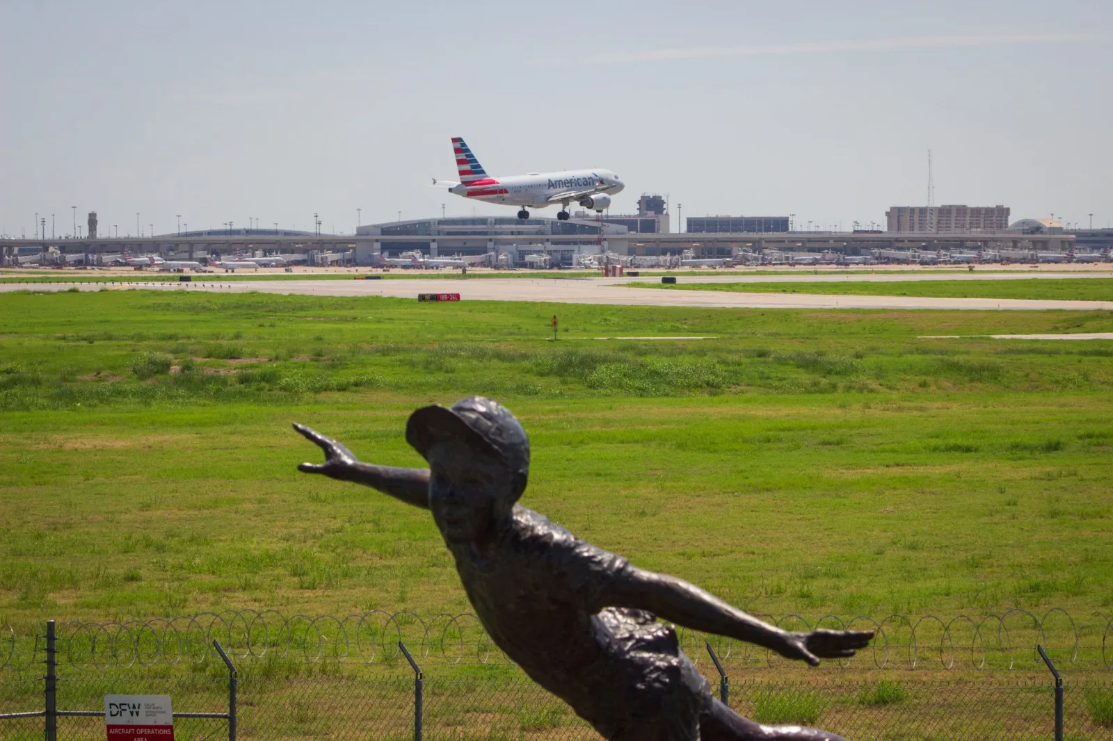 United Airlines Revamps Dining and Lounges at Houston Airport